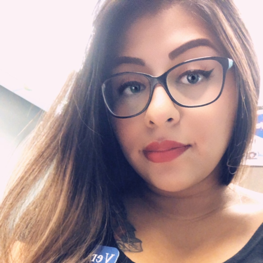 Meet your Posher, Veronica